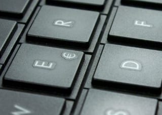 Clavier d’ordinateur portable en gros plan