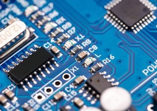 Circuit imprimé et composants électroniques